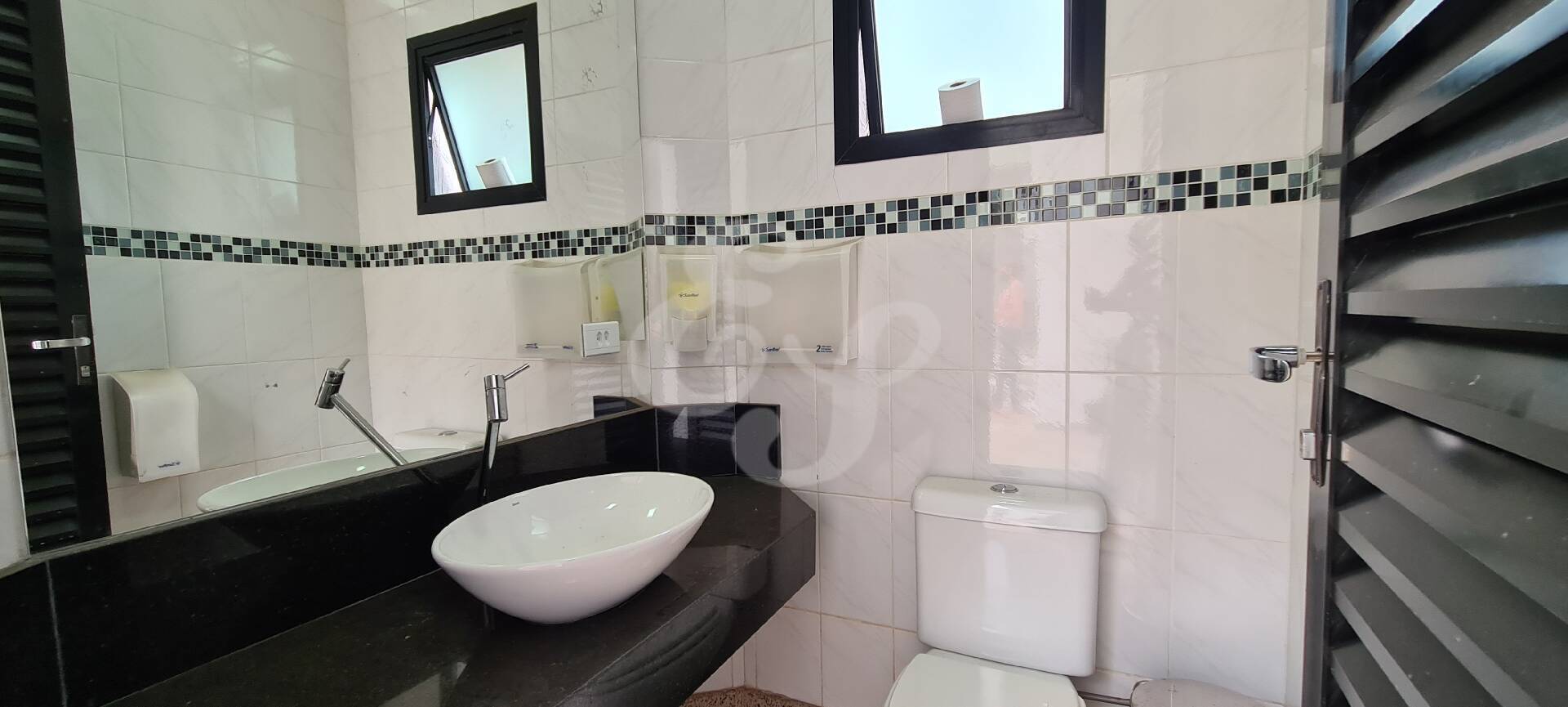 Casa de Condomínio à venda e aluguel com 4 quartos, 800m² - Foto 23