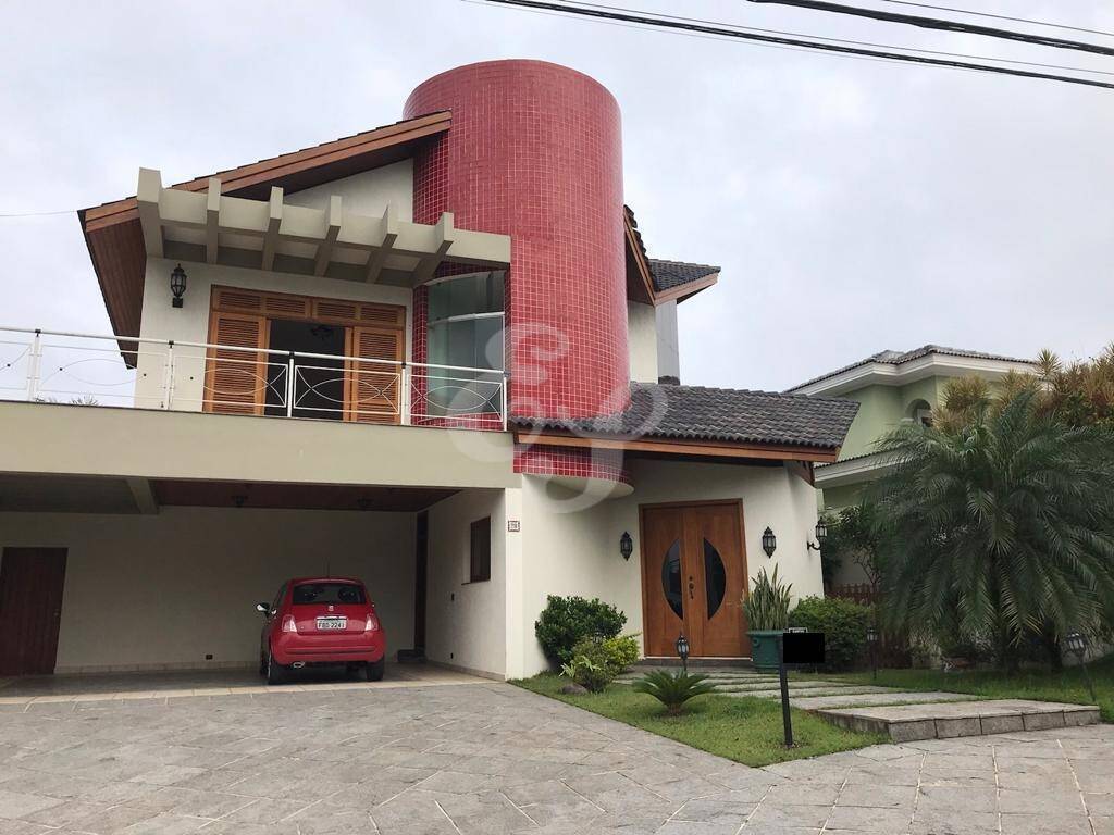 Casa de Condomínio para alugar com 4 quartos, 473m² - Foto 2