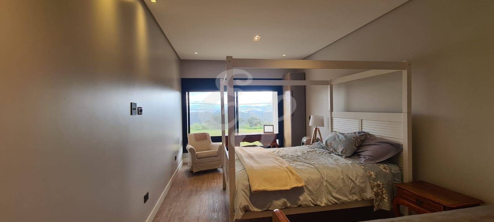 Casa de Condomínio à venda com 3 quartos, 300m² - Foto 28