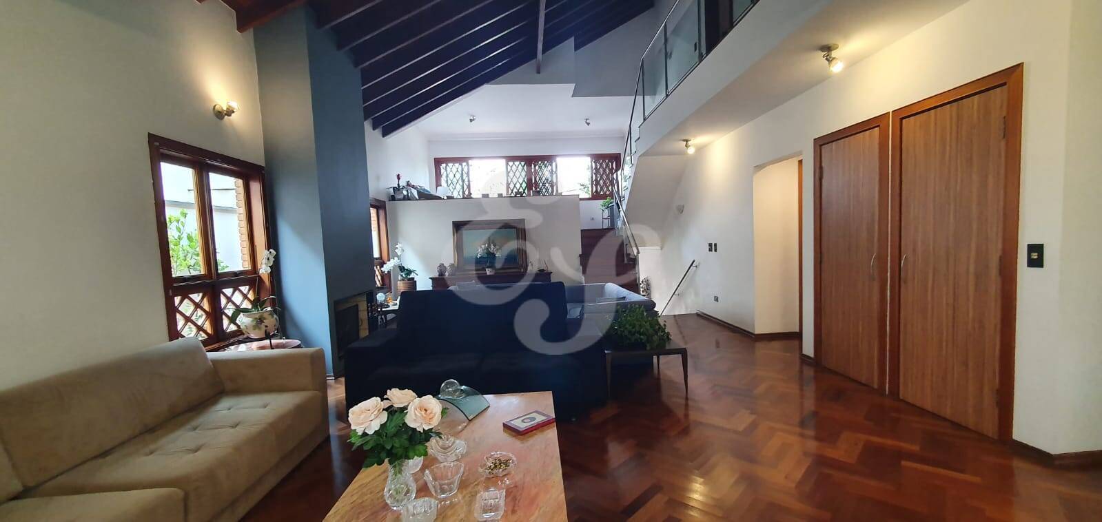 Casa de Condomínio à venda com 3 quartos, 371m² - Foto 3