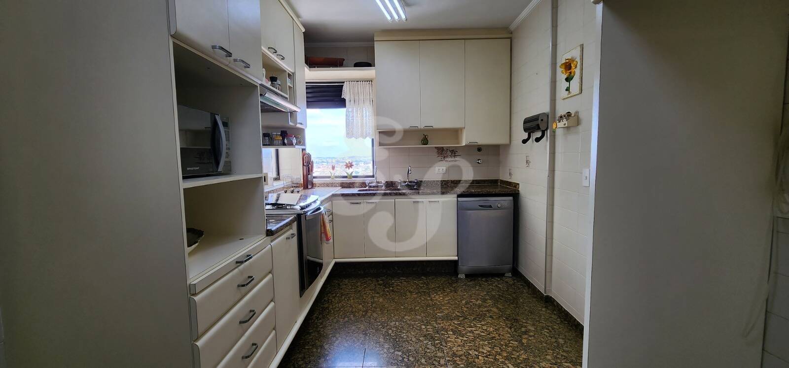 Apartamento à venda com 5 quartos, 316m² - Foto 22