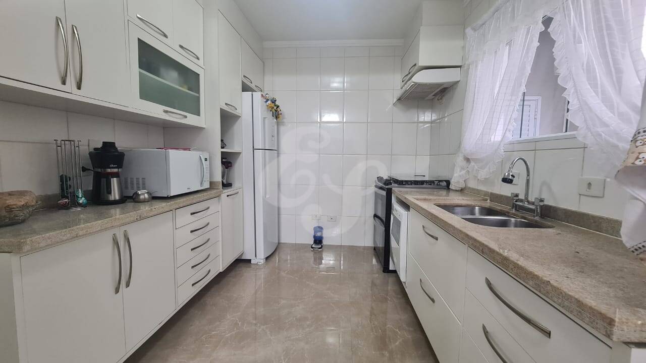 Casa de Condomínio à venda com 3 quartos, 290m² - Foto 11