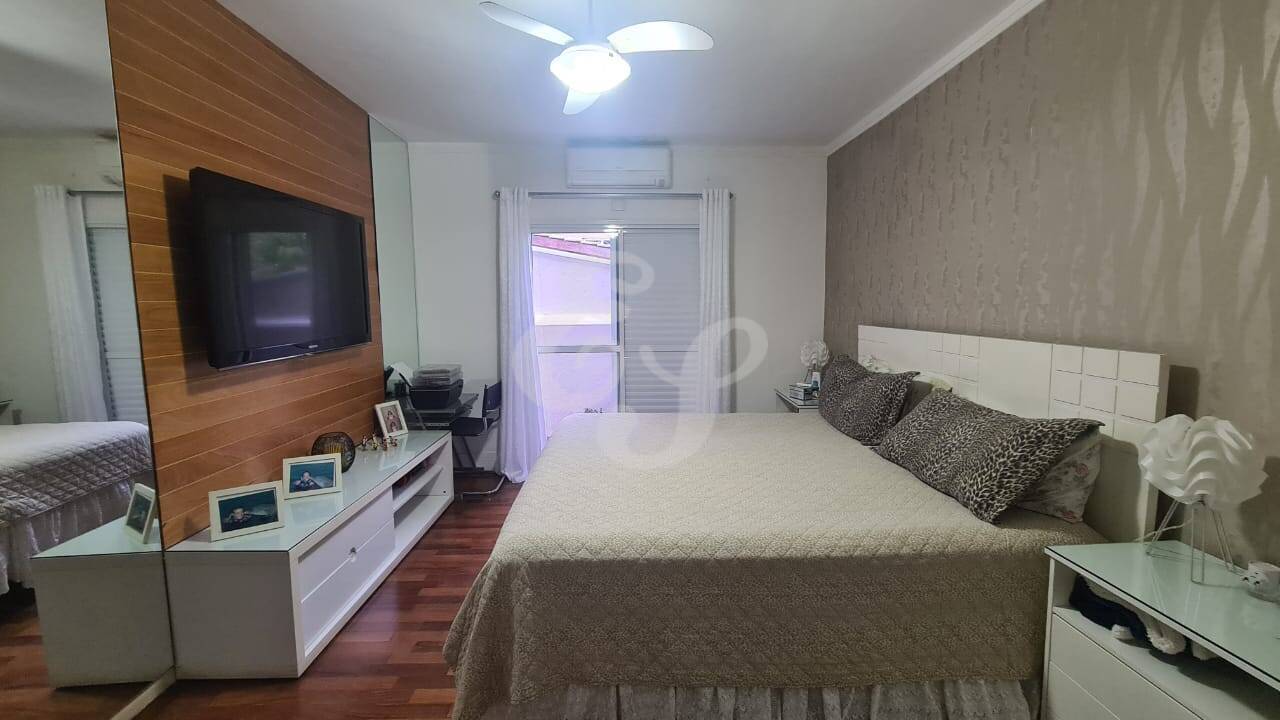 Casa de Condomínio à venda com 3 quartos, 290m² - Foto 17