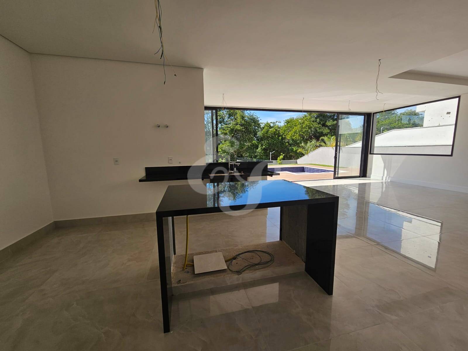 Casa de Condomínio à venda com 4 quartos, 372m² - Foto 11