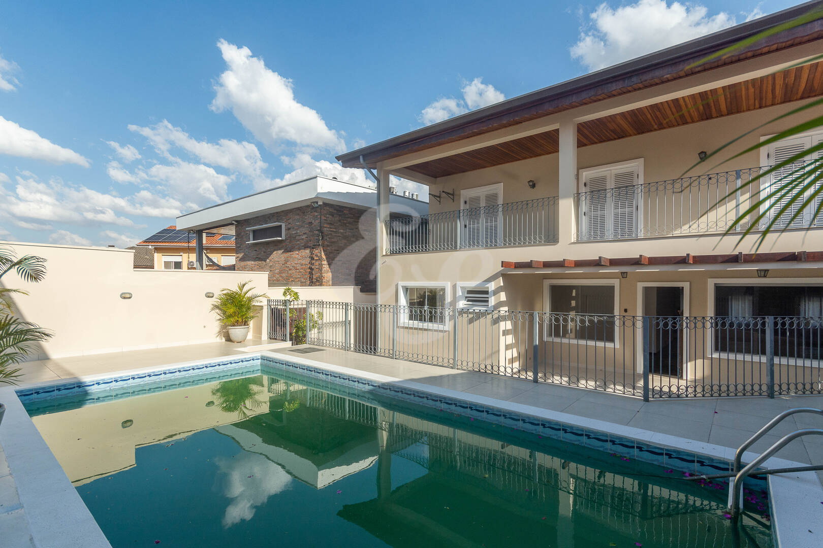 Casa de Condomínio à venda e aluguel com 5 quartos, 400m² - Foto 44