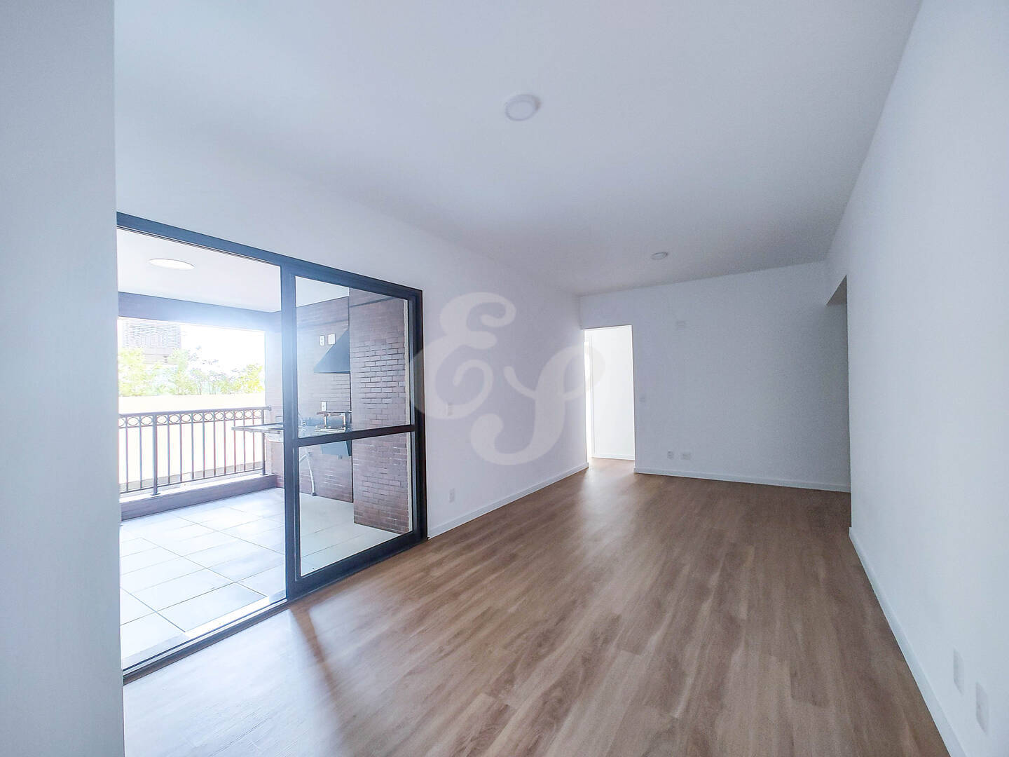 Apartamento à venda e aluguel com 3 quartos, 120m² - Foto 3