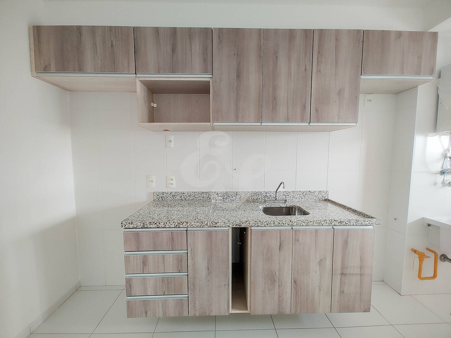 Apartamento à venda e aluguel com 3 quartos, 76m² - Foto 3