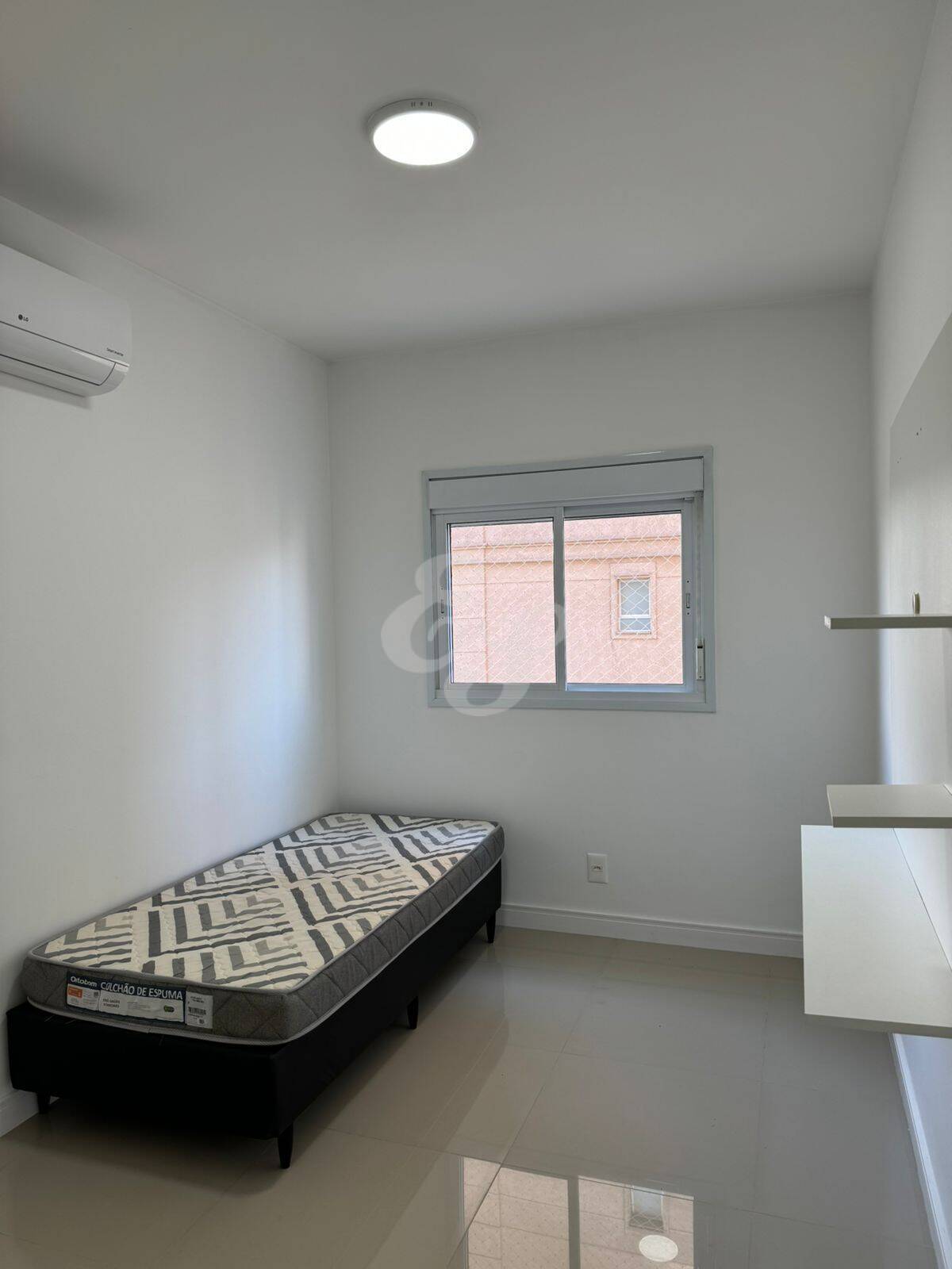 Apartamento para alugar com 3 quartos, 110m² - Foto 10