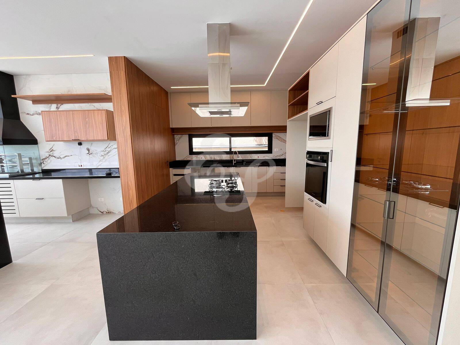 Casa de Condomínio à venda com 3 quartos, 372m² - Foto 9