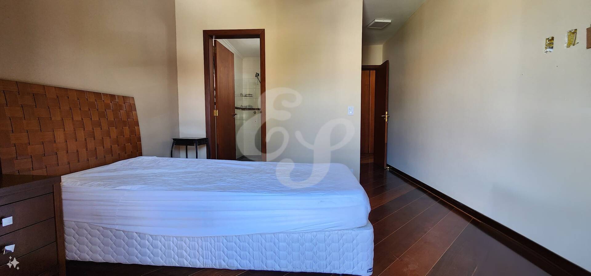 Casa de Condomínio para alugar com 4 quartos, 360m² - Foto 23