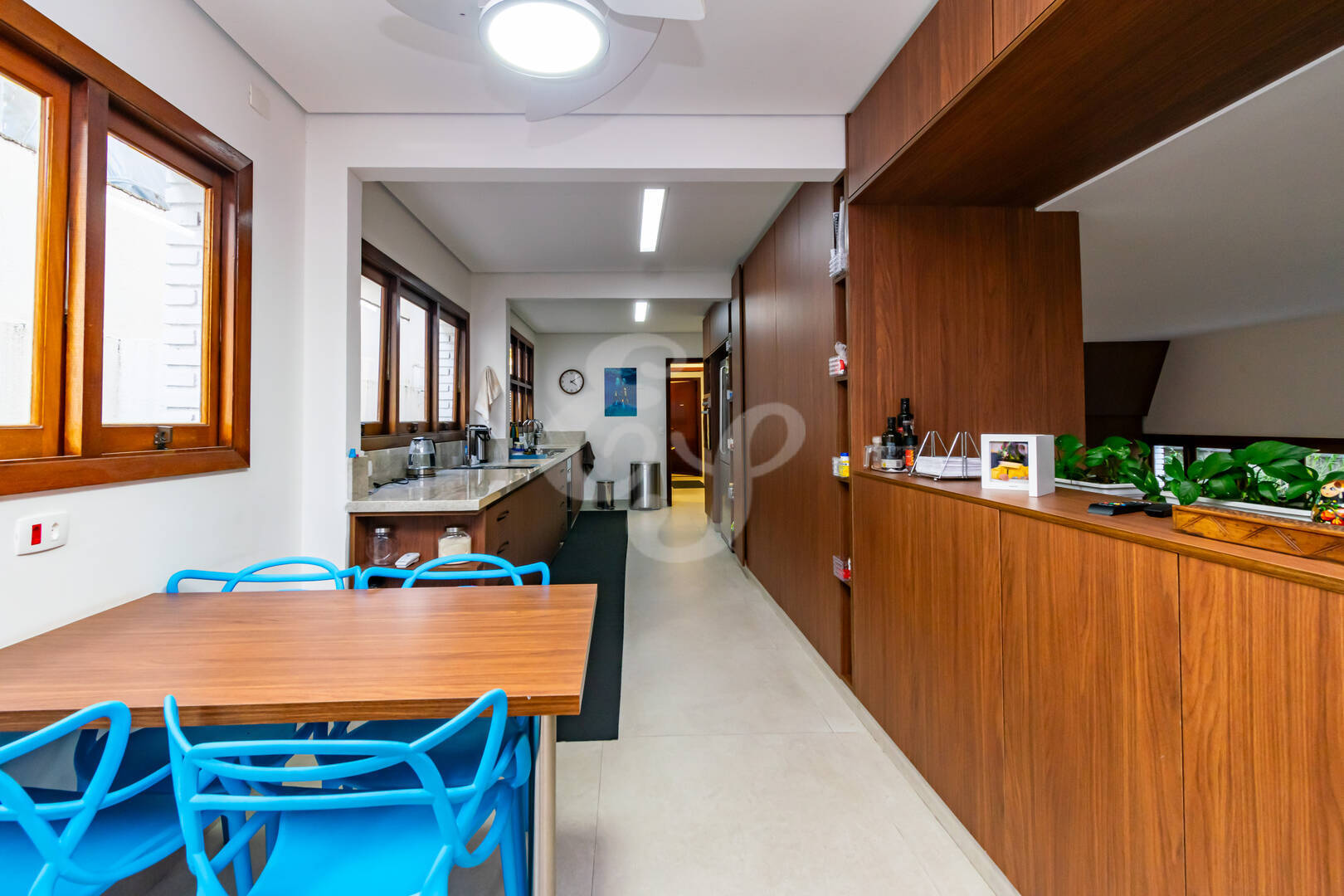 Casa de Condomínio à venda com 4 quartos, 340m² - Foto 20