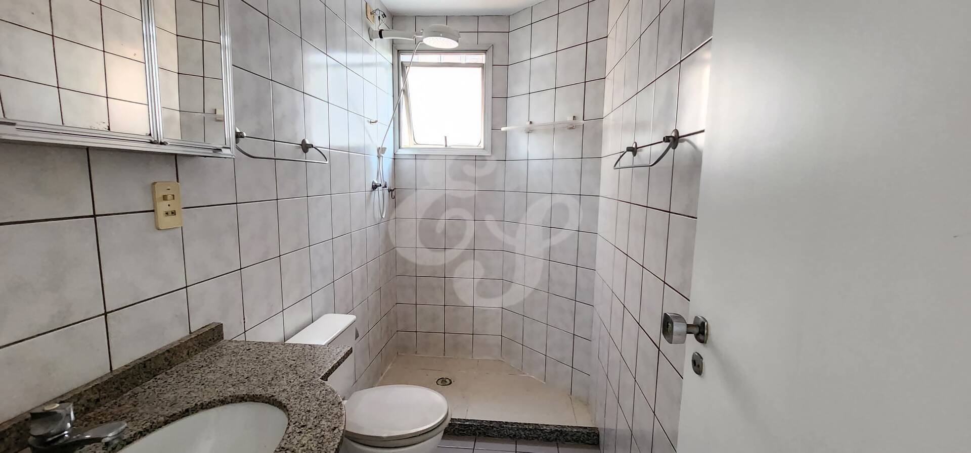 Apartamento para alugar com 3 quartos, 80m² - Foto 5