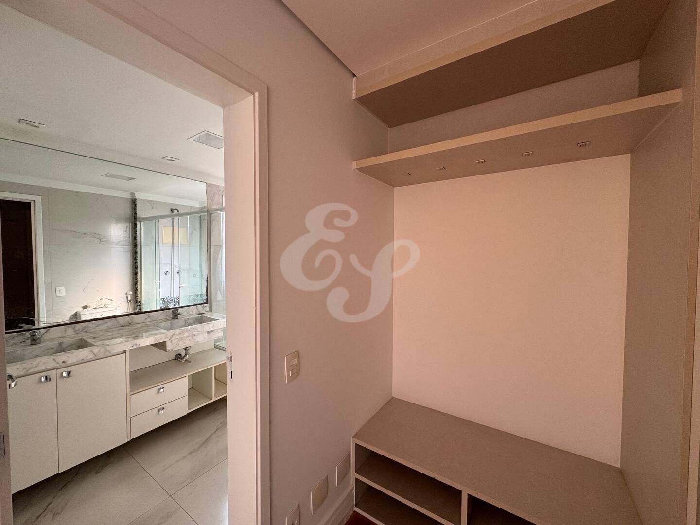 Apartamento para alugar com 4 quartos, 202m² - Foto 16