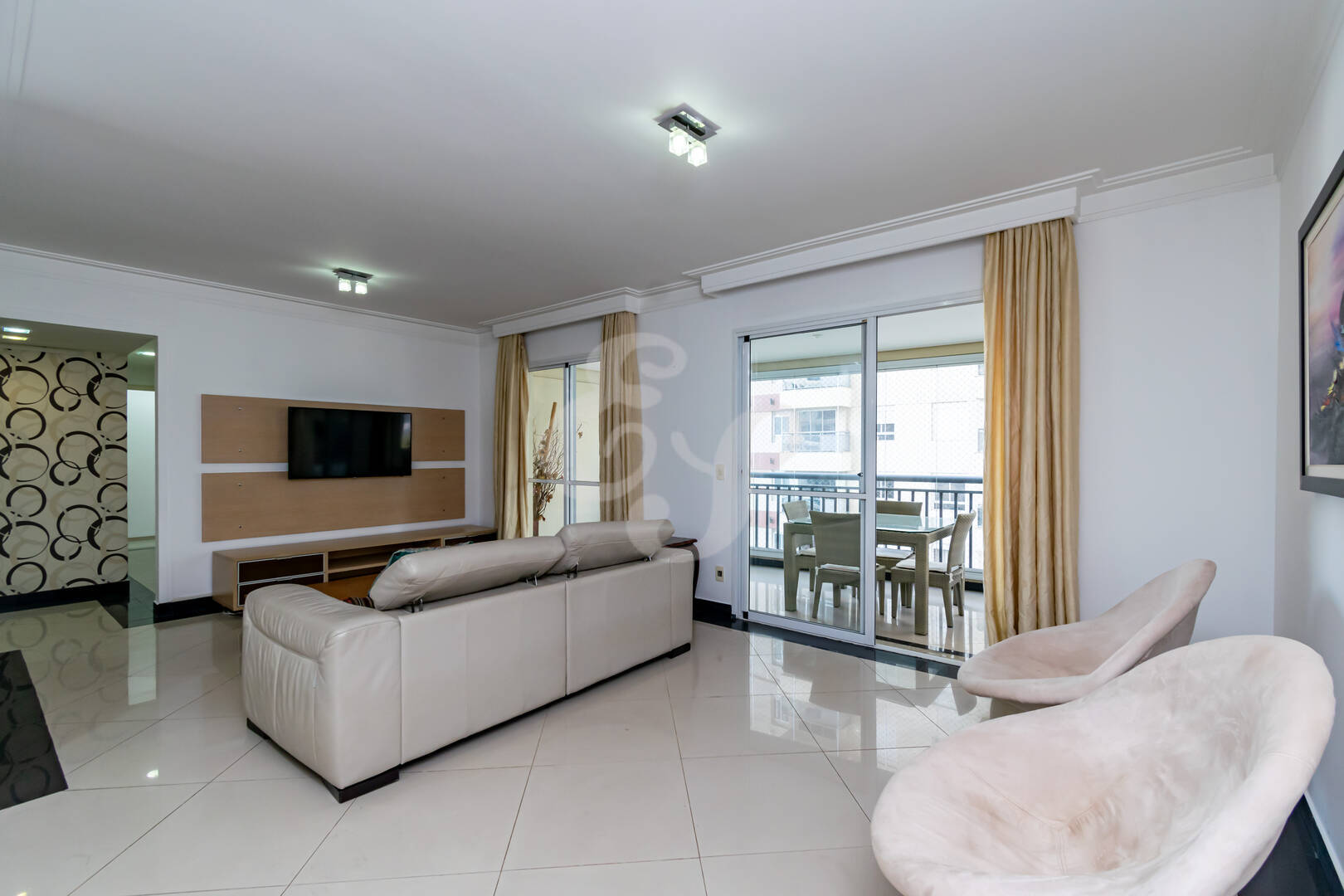 Apartamento para alugar com 3 quartos, 165m² - Foto 6