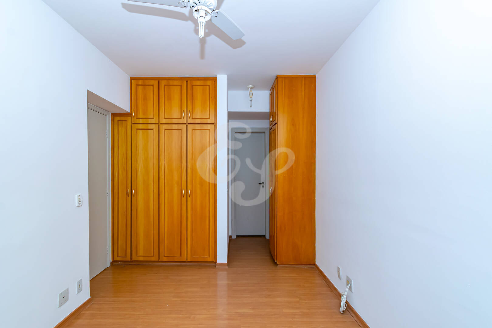 Apartamento para alugar com 3 quartos, 86m² - Foto 11