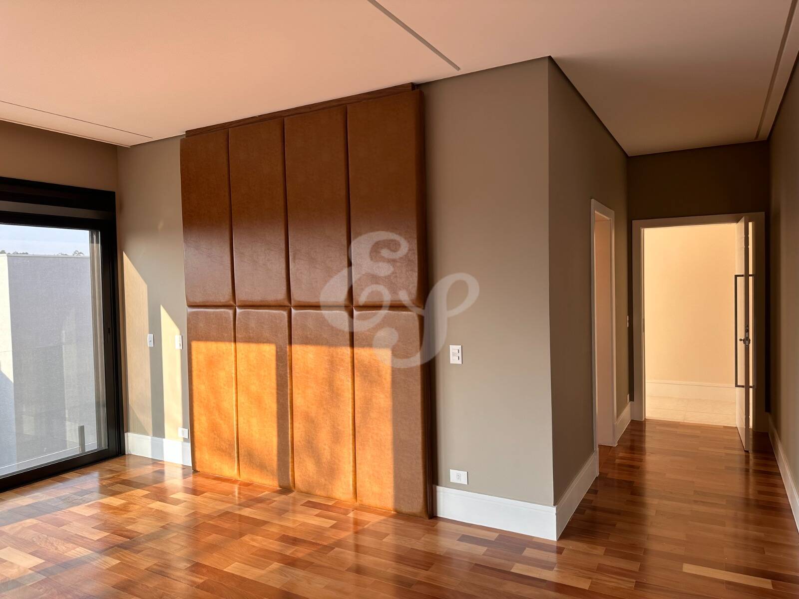 Casa de Condomínio à venda com 4 quartos, 482m² - Foto 11