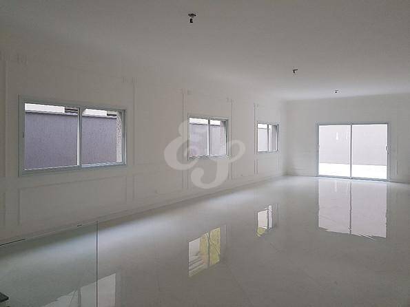 Casa de Condomínio à venda com 3 quartos, 303m² - Foto 2